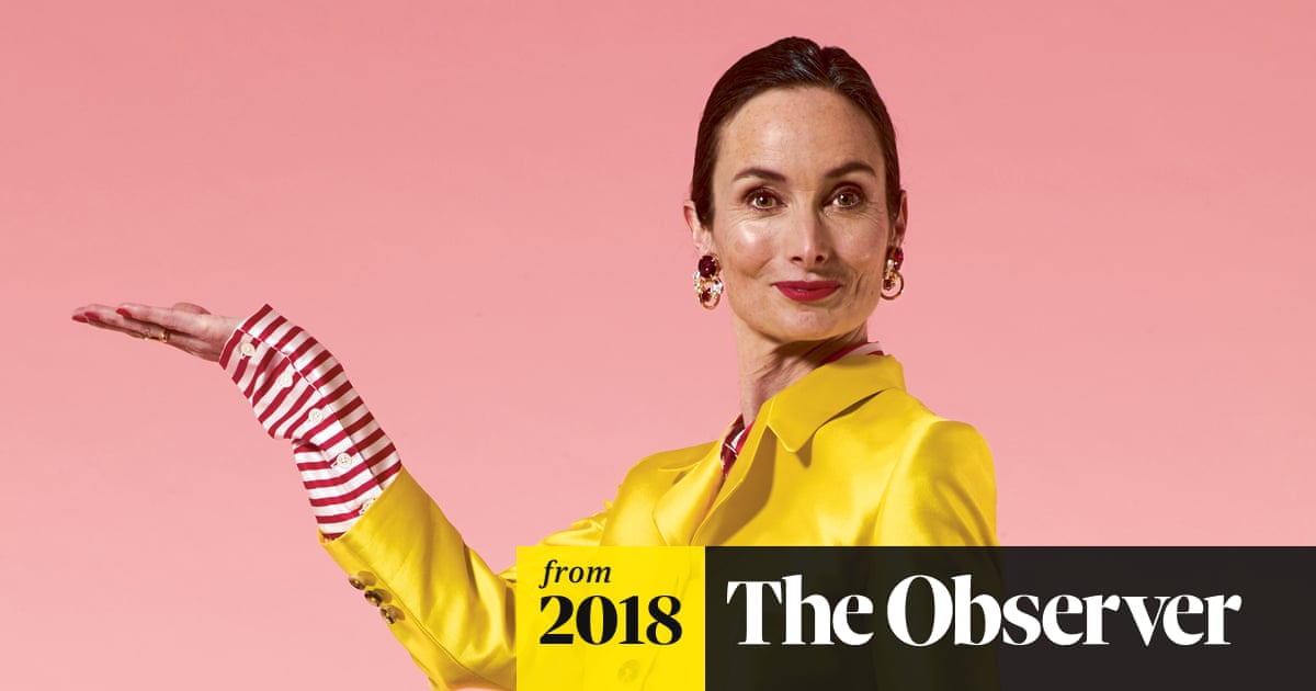 Upfrontmodels's tweet card. It’s been 25 years since Karen Dobres last worked as a model. Could she harness her ‘grey power’ to once again make it in an industry driven by youth?