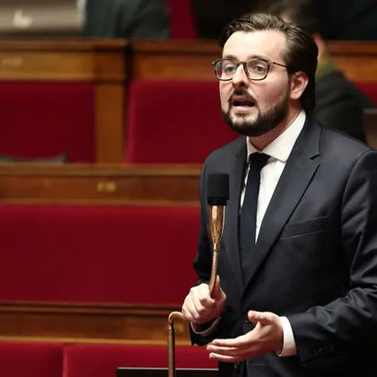 Tweet card summary image