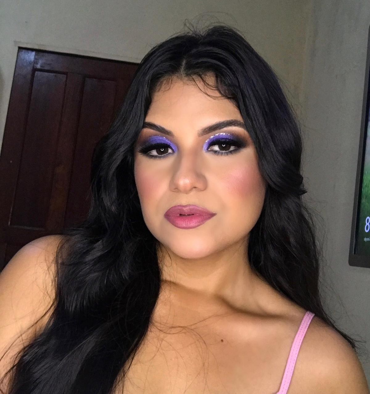 g1roraima's tweet card. Com mais de três milhões de curtidas e vídeos com 13 milhões de acessos, Karianna Rivas, de 33 anos, sonha comprar a casa própria e ajudar a família que ainda está na Venezuela.