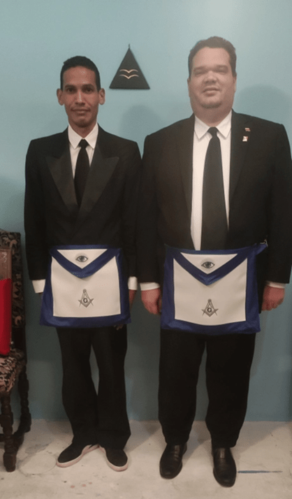 ASEAVA1's tweet card. Este 28 de diciembre 2023, fueron elevados al sublime grado de Maestro Masón los QQHH Jonar Cubillan y Gabriel Sánchez en una hermosa tenida extraordinaria de la Respetable Logia Azul del Antiguo G…