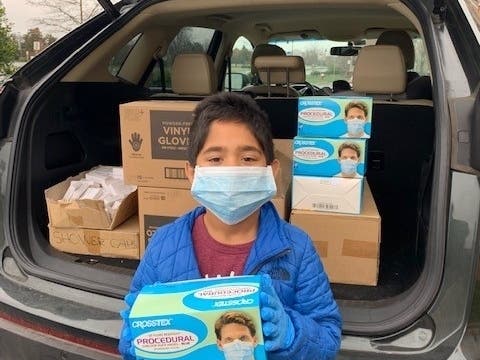 BarackObama's tweet card. Seven-year-old Zohaib Begg hit the jackpot when he visited hotels in Ashburn to see if they had protective gear to donate to hospitals.