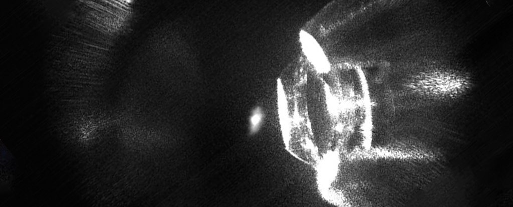 How2Physics's tweet card. The most precise kind of chemistry.