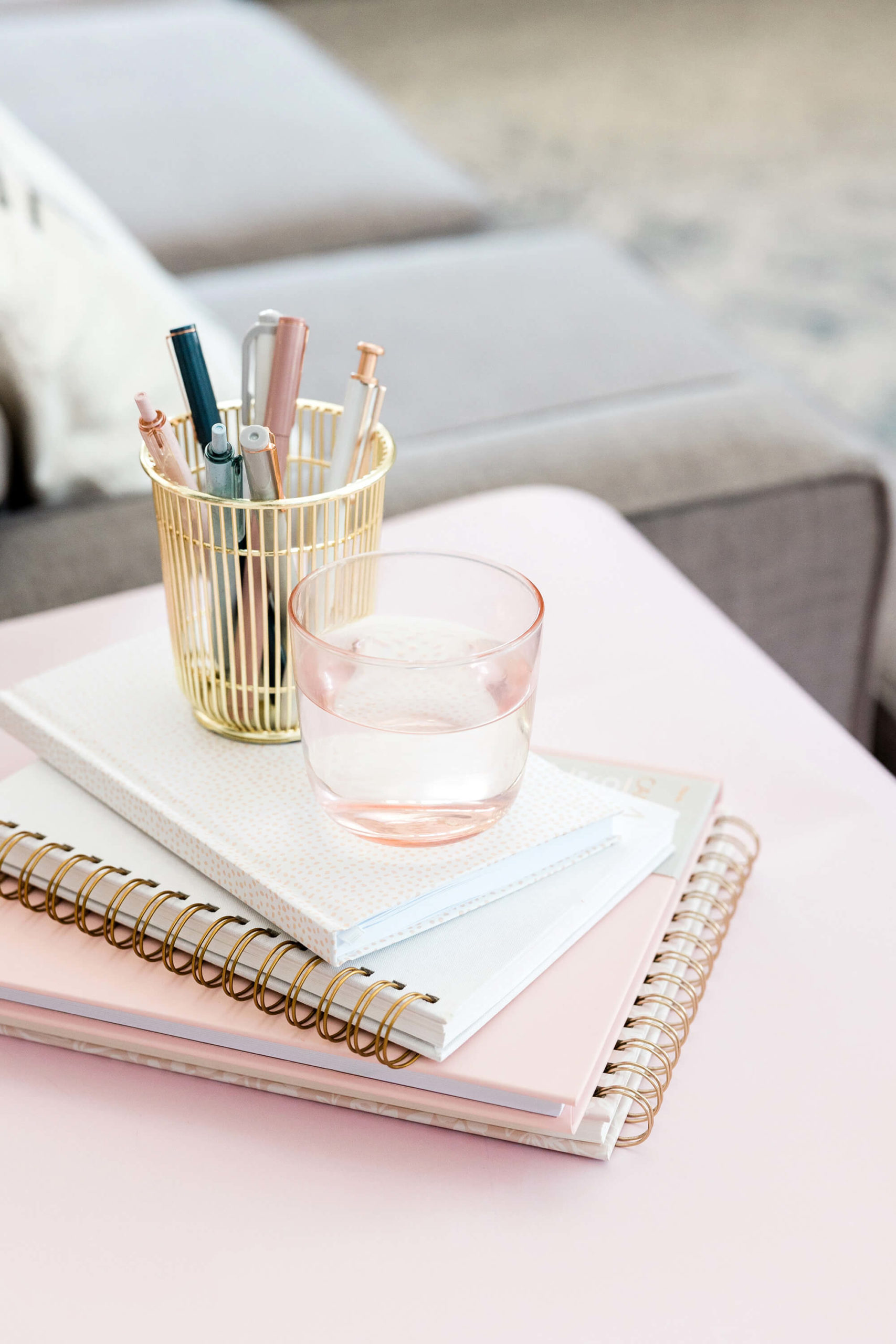 AbsolutelyStudy's tweet card. Want to know how to make your new month stronger? Here are 12 major things to do at the beginning of each month to start your month right.