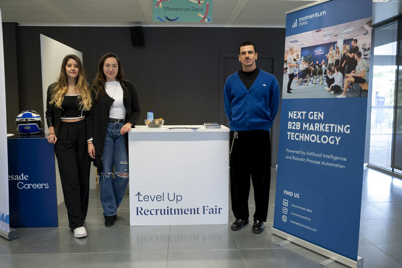 henrik_beckmann's tweet card. Our Momentum Data team gave a presentation and was present with a stand and at the Esade career last week. Looking good Alicja Warchałowska, Monika Chepisheva and Frédéric Godin #barcelonajobs...