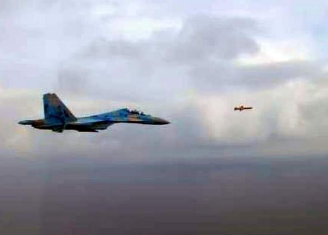 BIDSSblog's tweet card. Очевидно, що історія людства ще не знала такої масштабної  високотехнологічної війни яку веде проти України путінська Росія. У цій війні є відносно окремий сегмент – застосування проти мирних міст і...