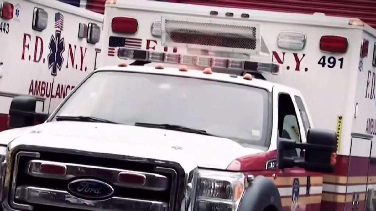 KumarRaoNYC's tweet card. A New York City pilot program to respond to 911 calls for mental health crises with social workers instead of cops appears to be reducing unnecessary hospitalizations, while increasing the percentage...