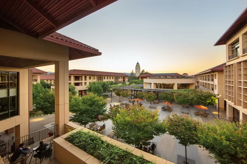 chrmanning's tweet card. MBA students say school must act faster to adapt its first-year curriculum to generative AI & better support career pivoters.