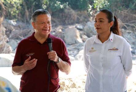 Avanhgo's tweet card. Chapulhuacán, Hgo.- Al visitar los municipios de la Misión y Chapulhuacán, donde supervisó la atención integral que se brinda a las familias damnificadas, el gobernador Julio Menchaca Salazar afirm…