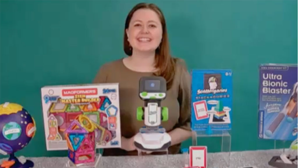 TheToyInsider's tweet card. The best new educational toys ahead of back-to-school season.