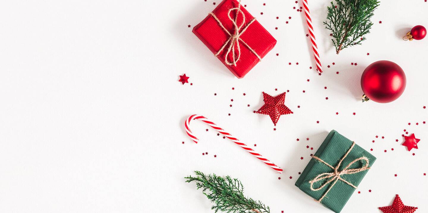 LearningPool's tweet card. Merry Christmas from the Learning Pool family! Join CEO, Ben Betts as he reflects on the year we've had at Learning Pool and what's in store for 2022.