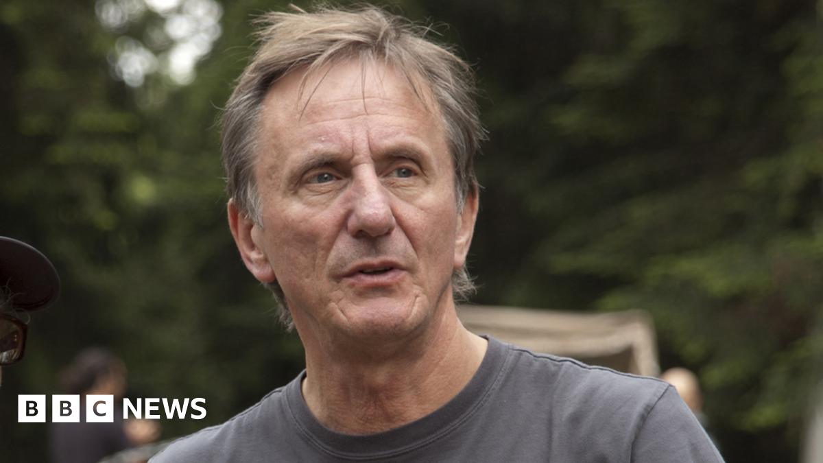 tinker_t's tweet card. The Band of Brothers and Wish You Were Here director died on Christmas Eve aged 82.