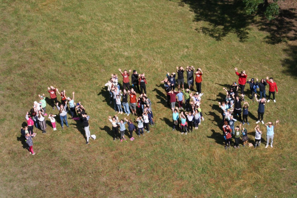 nupian_GmbH's tweet card. Es ist ein Klassiker, den die Kreisjugendpflege jedes Jahr anbietet: Die Sommerferienfreizeit im Asse-Zeltlager bei Groß Denkte. In den ersten beiden Wochen