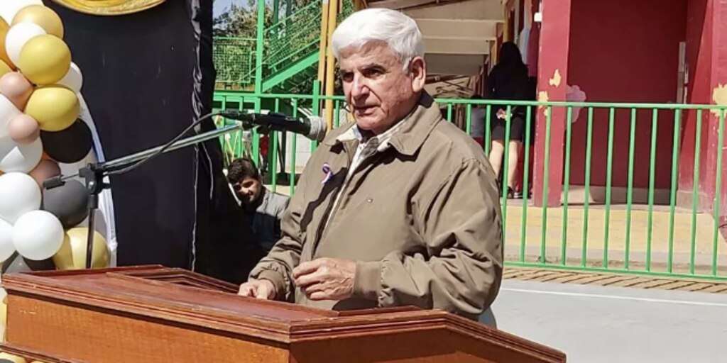 Roth001Luis's tweet card. Asesores del alcalde de Rinconada, Juan Galdames, agredieron al equipo periodístico que realizó la nota y cuando ésta se iba a emitir arrojó objetos a los cables eléctricos