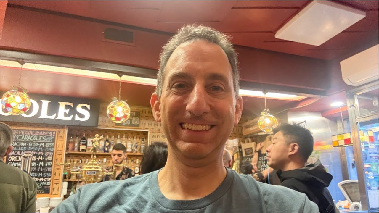 LooknerChannel's tweet card. Trying more tapas in Madrid LIVE 10/12/2025