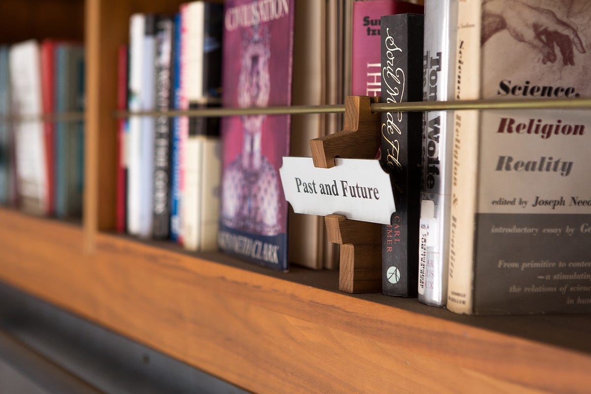 longnow's tweet card. Gathering essential books and democratizing human knowledge for future generations