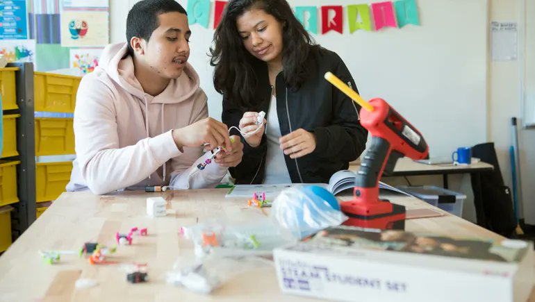 arts4learningmd's tweet card. STEAM lessons lean more toward hands-on learning, so students spend less time in lecture-styled settings and more on their own or with classmates.