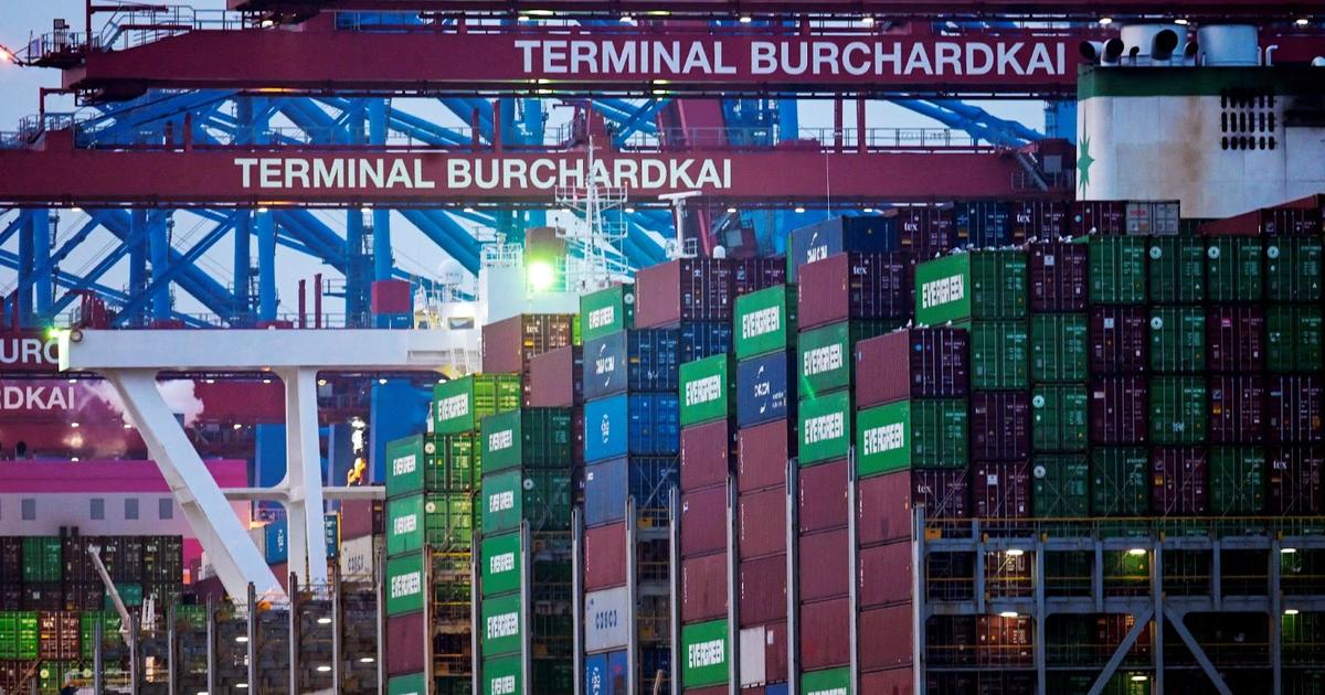 Chasing_Freight's tweet card. The tariff rollback has boosted shipping demand between the US and China, but importers are struggling with a shortage of ships.