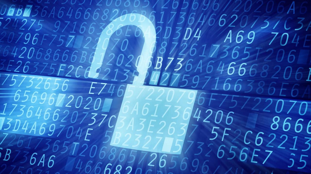 _linyeh's tweet card. IBM gaat zijn kunstmatige intelligentie, ook wel bekend als Watson, inzetten om de jacht op hackers effectiever te maken.