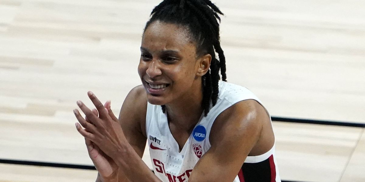 RuleofTree's tweet card. Top seeds square off for spot in national title game.