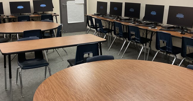 SpecialK731's tweet card. Help me give my students a heat press to promote the learning of various Business concepts. We are seeking to purchase a heat press for our business classes, a valuable tool that will enhance our s...