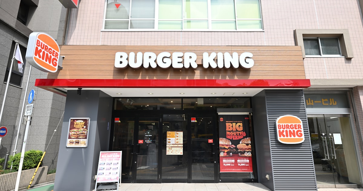 BLTplz's tweet card. 香港の投資ファンドのアフィニティ・エクイティ・パートナーズが「バーガーキング」の日本事業売却の優先交渉権を米金融大手ゴールドマン・サックスに与えたことが17日分かった。買収額は700億円規模となる見通し。バーガーキングは国内で規模拡大を続けており、ゴールドマンは外食分野の知見や投資を通じ事業成長を支える。ゴールドマンが日本事業を運営するビーケージャパンホールディングス（東京・千代田）を買収する