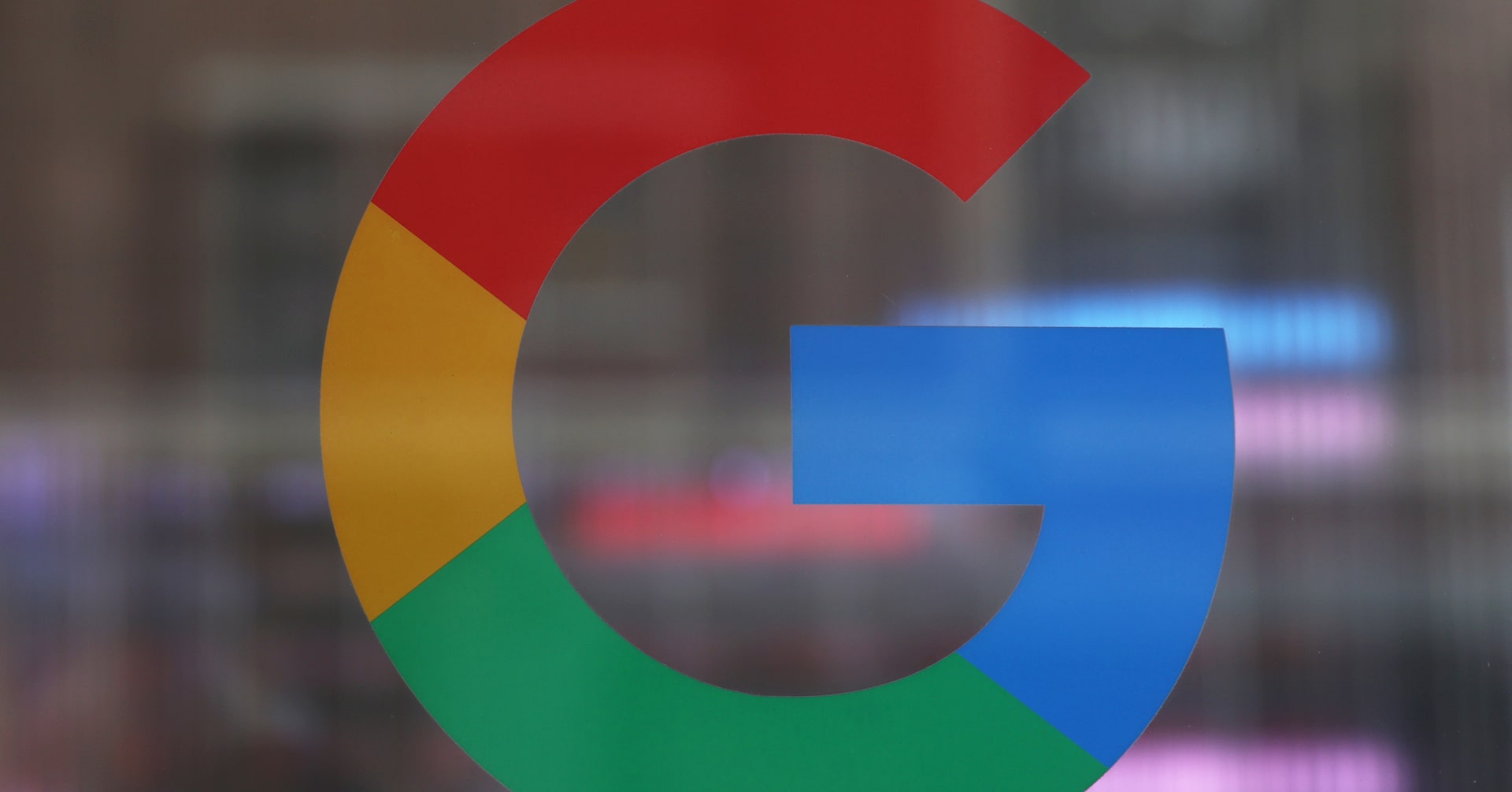 TechNewsClub's tweet card. Google parent Alphabet asked a U.S. federal judge on Monday to dismiss a Justice Department lawsuit alleging that the search giant illegally abused its dominance of online advertising.