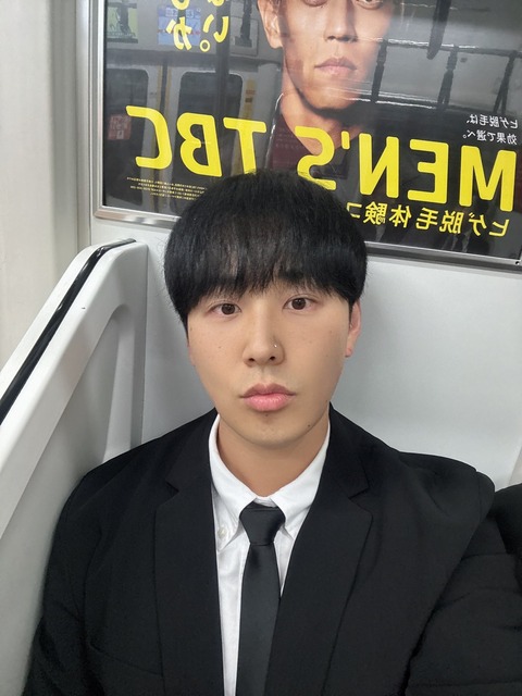 kakureanaplain's tweet card. ソニさんもストーリーに⬇️ウシクさんのポスト⬇️いかに怖い存在だったかわかりますね💦そんな人も人生には必要だし、自分を成長させてくれるのかもしれませんね！CODE-Vのメインボーカル？熱い男だった若生プロデューサー。ゆっくり好きな音楽を聞きながらお休みください