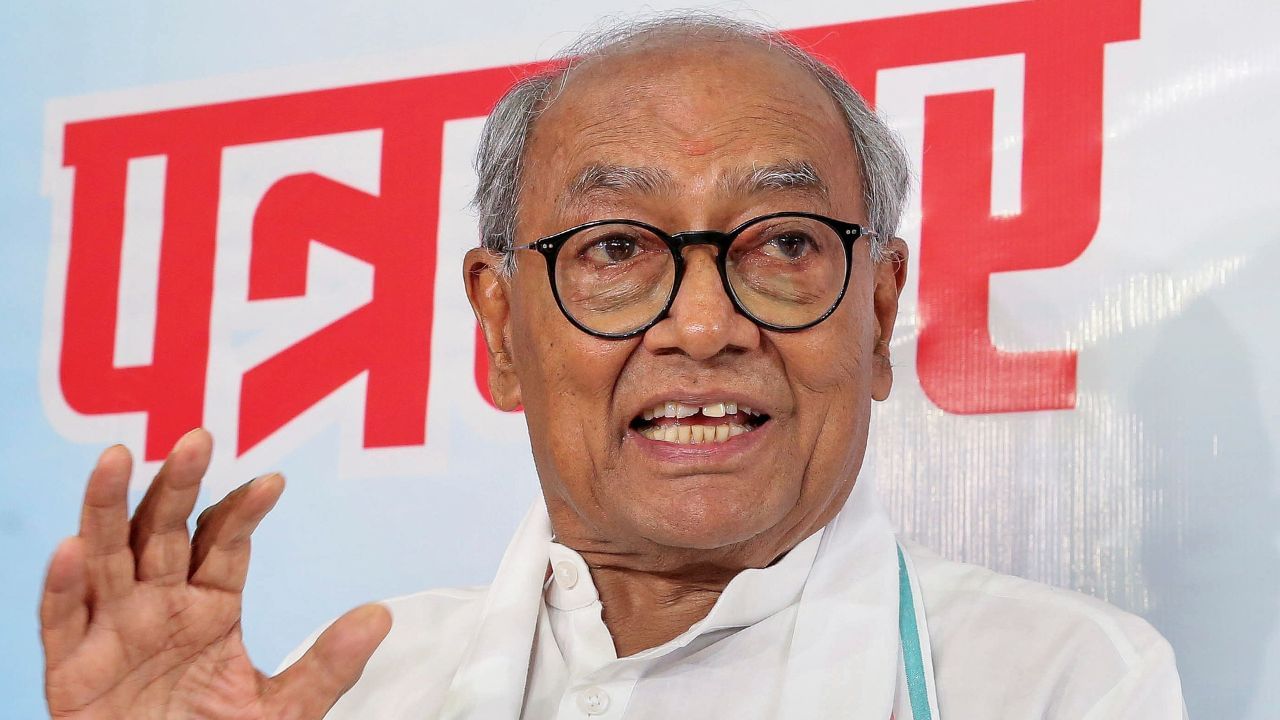 TV9Bharatvarsh's tweet card. बिहार में एनडीए की जीत के बाद कांग्रेस नेताओं ने परिणामों पर सवाल उठाए हैं. दिग्विजय सिंह ने EVM और मतदाता सूची में गड़बड़ी का आरोप लगाते हुए रूस, चीन से तुलना की है. रॉबर्ट वाड्रा ने भी इसे धोखाधड़ी...