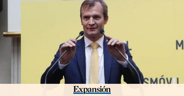 Maini01's tweet card. MásMóvil vive sus momentos más delicados en Bolsa. La compañía ha caído más de un 30% desde que en marzo alcanzó máximos históricos en los...