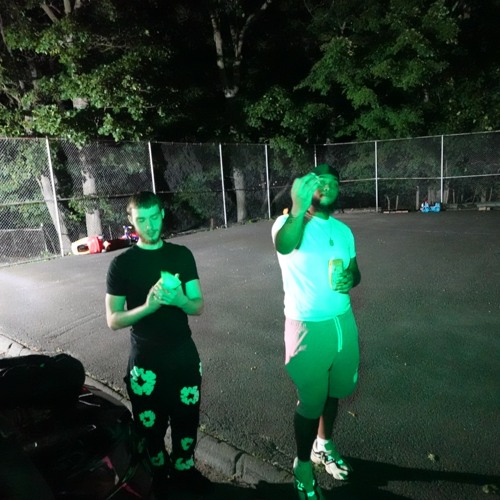 Trixohh's tweet card. Cags