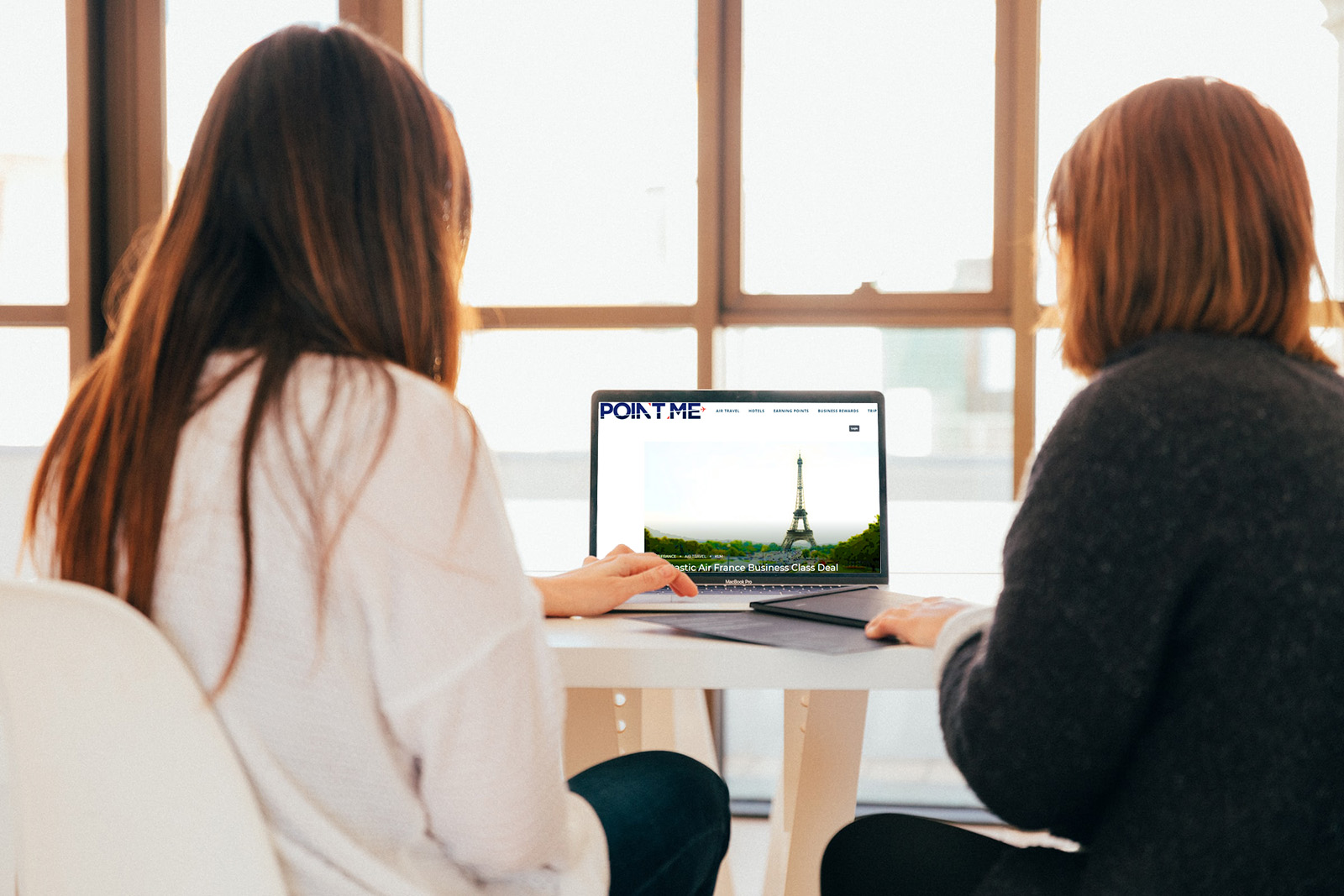 PointMeBlog's tweet card. Learn how to leverage a VPN to find cheaper airline tickets by accessing localized fare options and discounts.