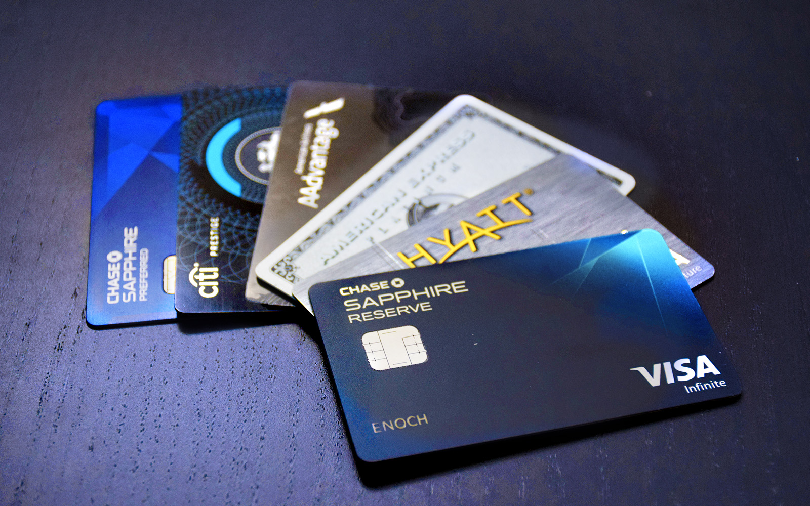 PointMeBlog's tweet card. Learn how to effectively choose the right credit card by understanding your credit score, preferences, and spending habits.