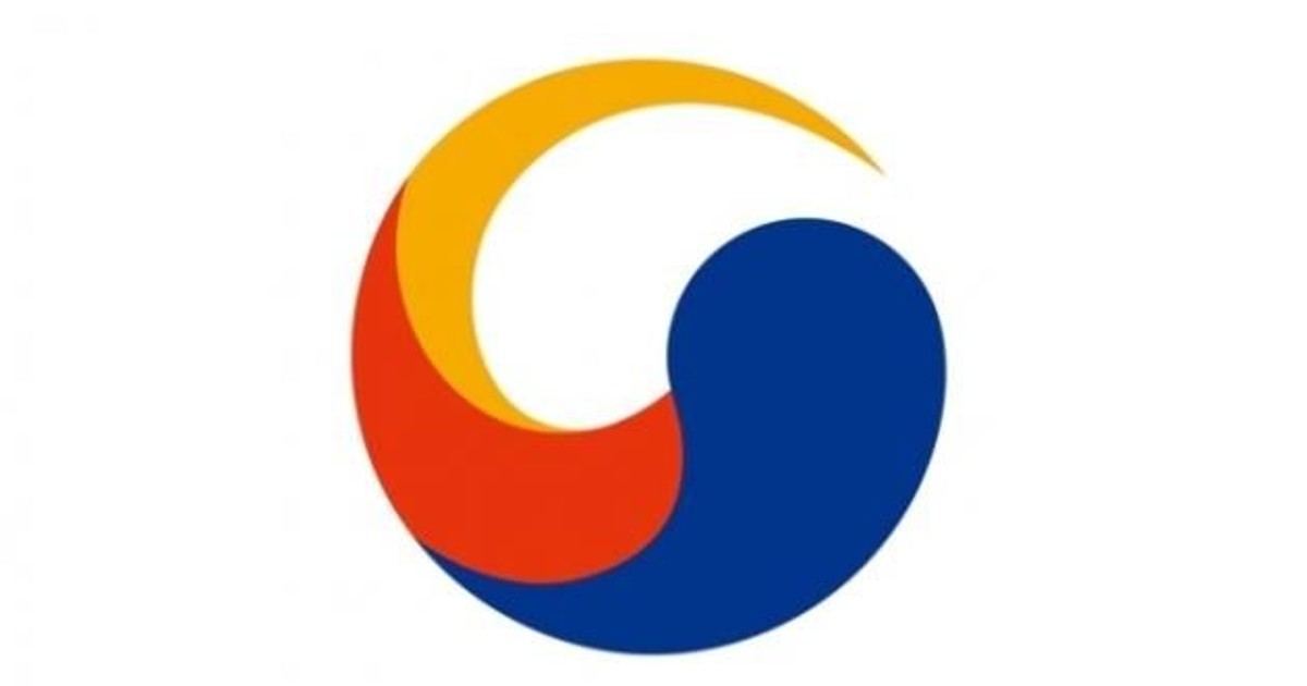 dongwonbaragi's tweet card. 대한장애인체육회 로고. (대한장애인체육회 제공)   (서울=뉴스1) 문대현 기자 = 차기 대한장애인체육회장을 뽑는 선거에 이재활 전 대한장애인배구협회장과 정진완 현 회장까