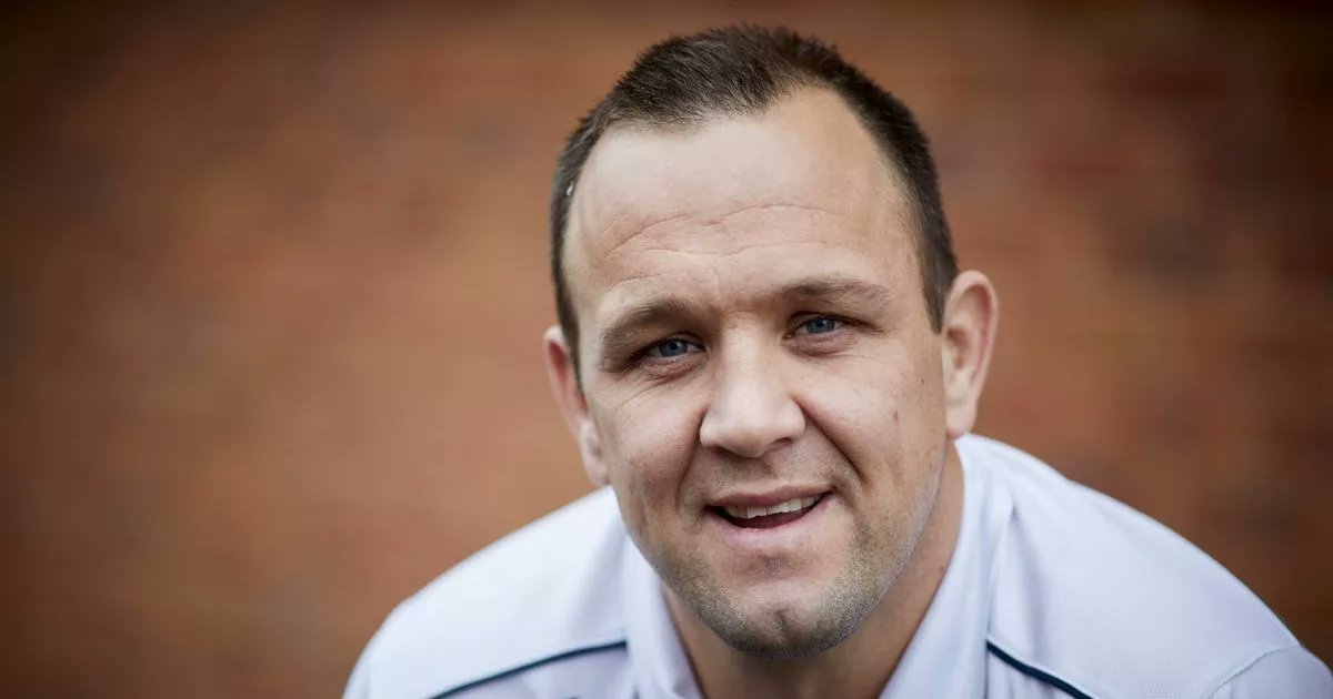 headsmatter's tweet card. Danny Sculthorpe says his life spiralled out of control when back injury forced him to quit sport