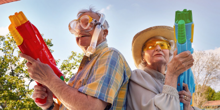magnolia_groupe's tweet card. Face à la cherté des mutuelles pour les seniors, il est indispensable de faire le bon choix en matière de contrat et de garanties.