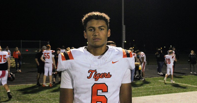 Tweet card summary image