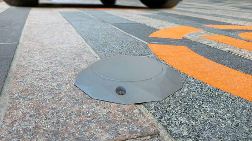 ParkHelp's tweet card. ParkHelp's smart city solution with ons-treet sensors improves mobility in the streets of Vila-seca, Spain