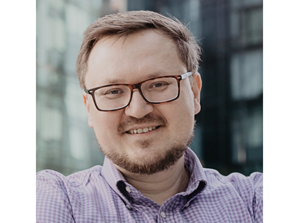 Rgeorge28's tweet card. As we transition to crunching unstructured data in deep learning models, some things in the “modern stack” obviously will become obsolete. 