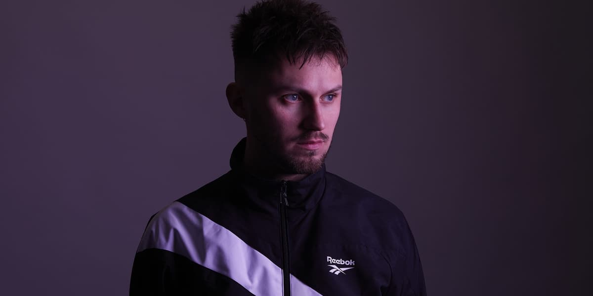 diffrentmusic's tweet card. It's an eye-watering peak-time cut...