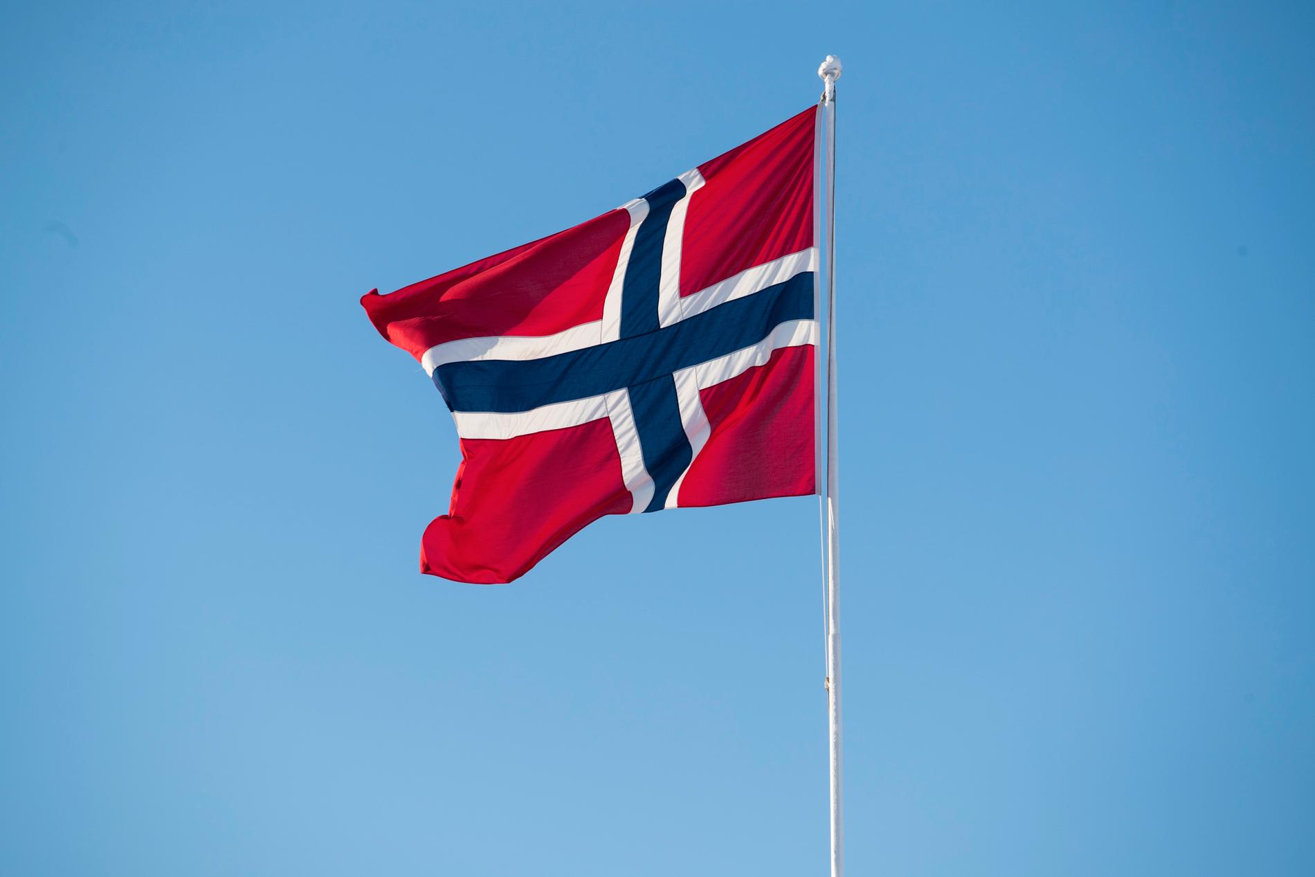 konservativ's tweet card. Vi har hatt noen unikt gode, oljesmurte tiår i norsk økonomi. For fremtiden er vi avhengige av at noen fortsatt vil belåne huset for en god idé.