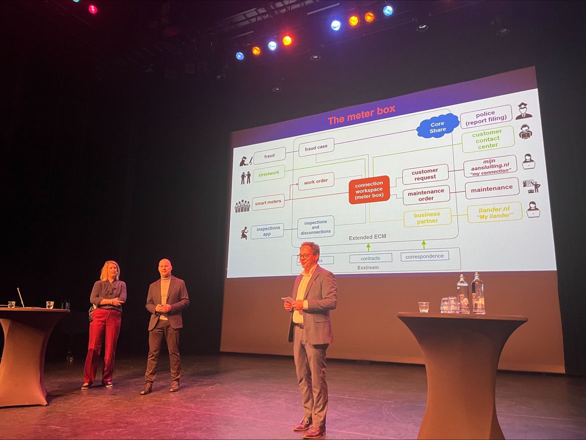 mario2t's tweet card. Very interesting session with #alliander about how they use #opentext technologies to manage all the information related to their customers to facilitate customer support and also collaborate with...