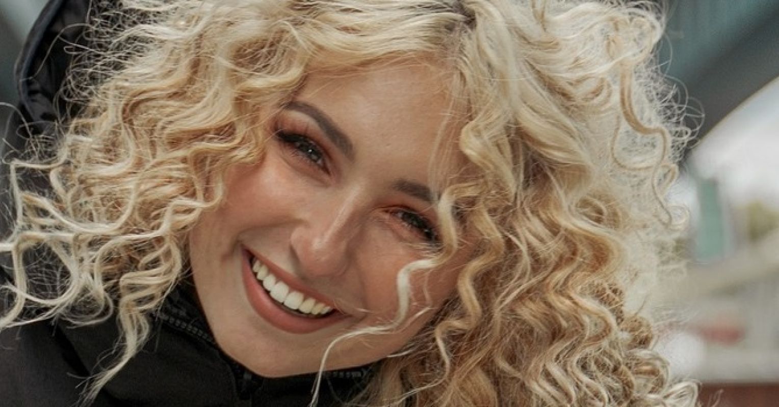 PsychToday's tweet card. A recent paper discusses the usage of different emotion regulation strategies and their effectiveness.