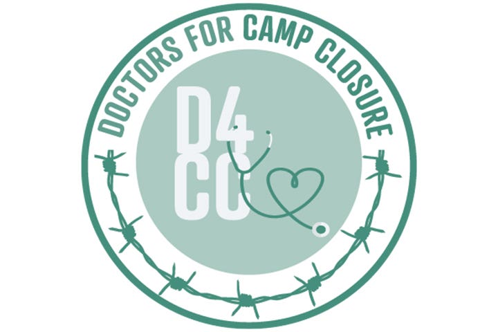 Peter_Grinspoon's tweet card. Four physicians and two others had their hands zip-tied and were led away by Homeland Security agents