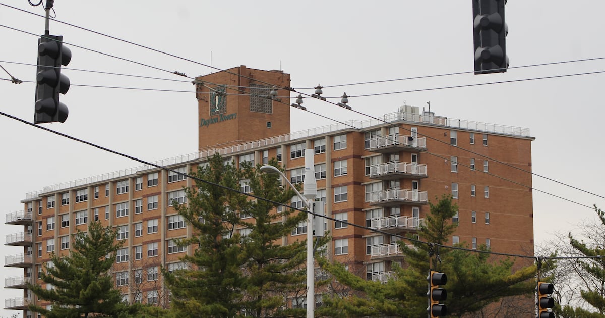 neo_network_dev's tweet card. Dayton leaders say 5G buildout and small cell sites are "very disappointing."