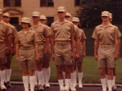 FreePetAdvice's tweet card. Alone in the jungle.. How often does everyone else feel like this? I suspect, (dare I say, hope?), that it is most. Otherwise I think that I might truly be all alone in this deserted jungle? (And how