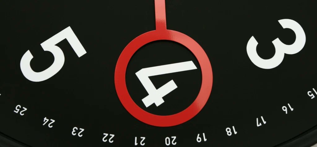 Inc's tweet card. What kind of fool wakes up at 4 a.m. when they can get the exact same benefits with a little self-discipline?