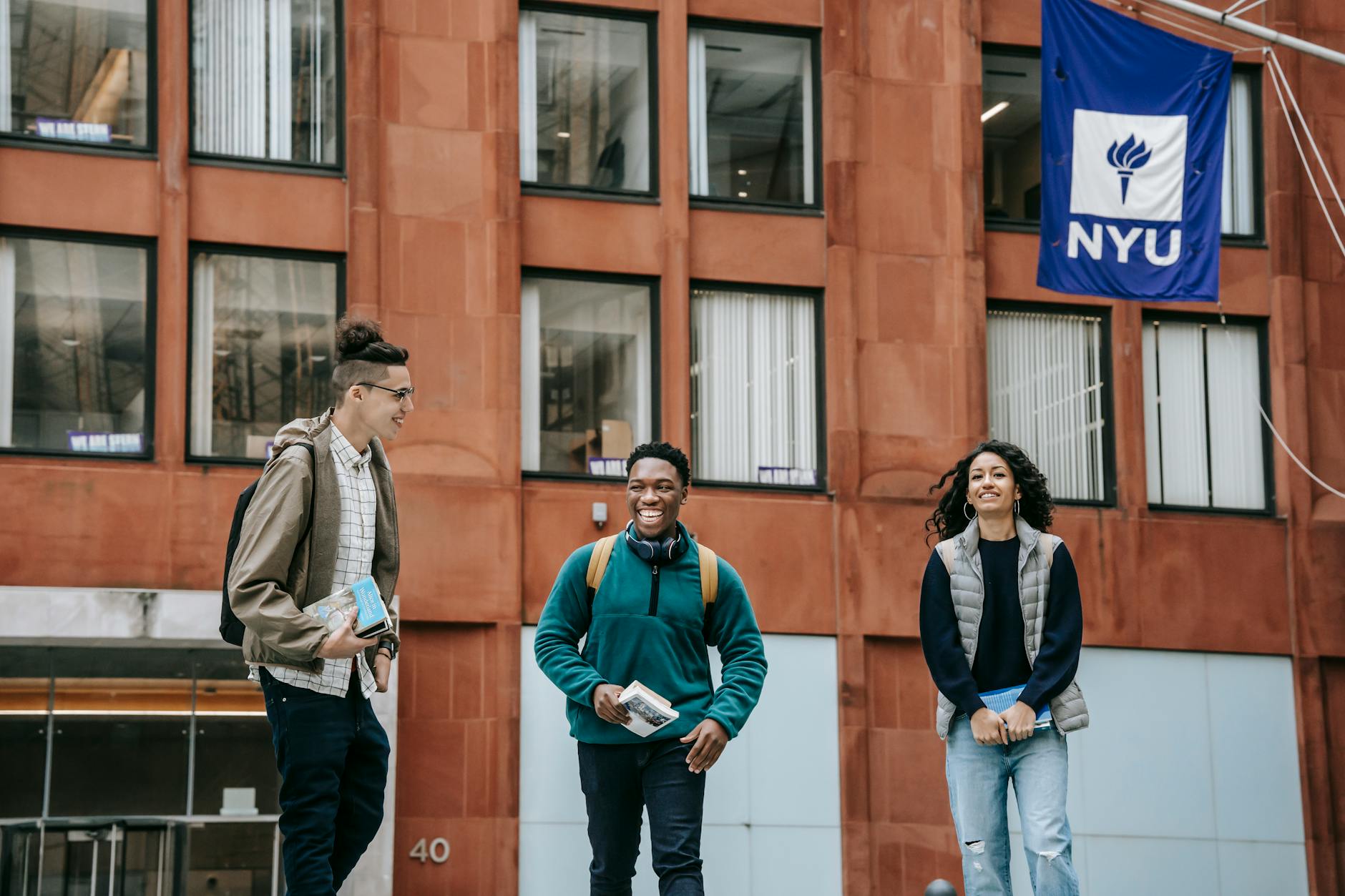 jivoicenow's tweet card. Ever wonder how blockchains get real-world data? Discover what blockchain oracles are, how they work, and why they're crucial for smart contracts and DeFi.