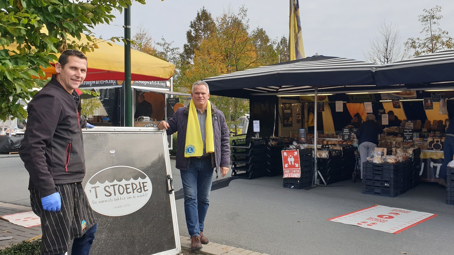 RoosRobbert's tweet card. Zoetermeer - Lionsclub De Meerbloem en Bakkerij ’t Stoepje houden wederom een actie tegen eenzaamheid. Van 29 november tot 5 december geven zij 150 speculaaspoppen weg. Dichter Robbert Roos schrijft...