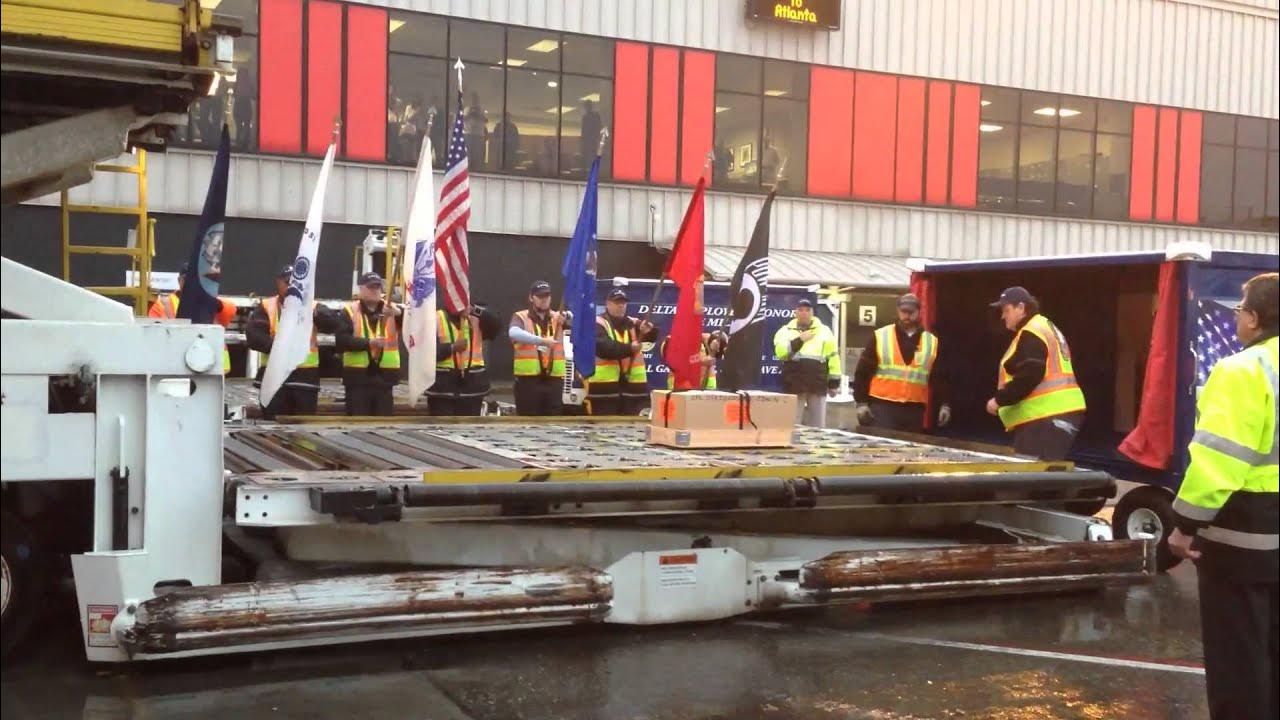 LitheAsian's tweet card. Delta Honor Guard