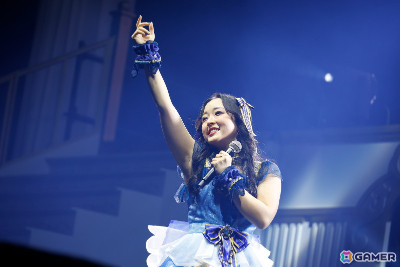 Weekly_Posipa's tweet card. バンダイナムコエンターテインメントは2025年3月8日・9日、「アイドルマスター シンデレラガールズ」のライブイベント「THE IDOLM@STER CINDERELLA GIRLS STARLIGHT STAGE 10th ANNIVERSARY TOUR Let’s AMUSEMENT!!! 大阪公演」を大阪城ホールにて開催した。ここでは、DAY2となる3月9日の模様をレポートする。